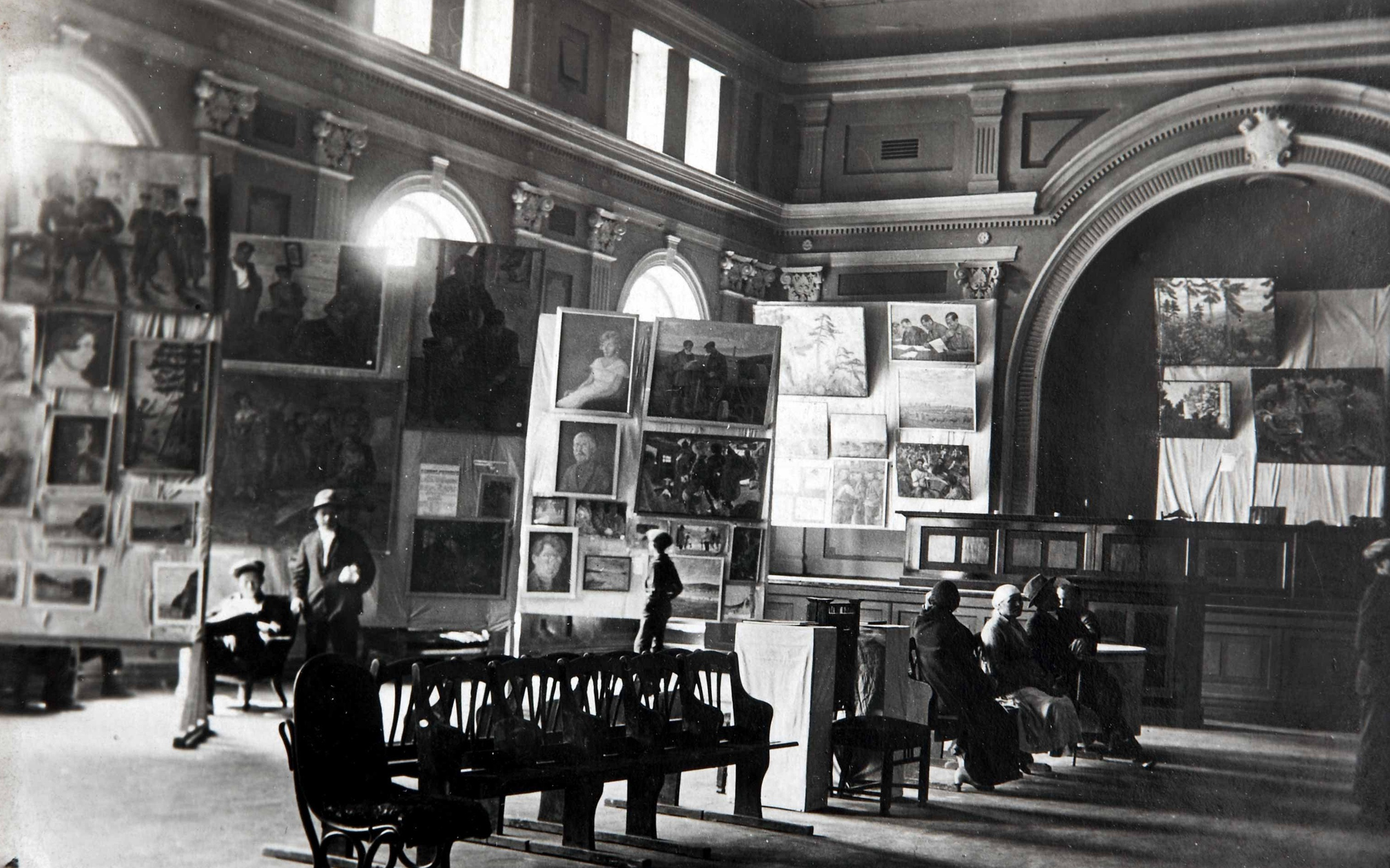 1933 год. Краевая выставка в Иркутске